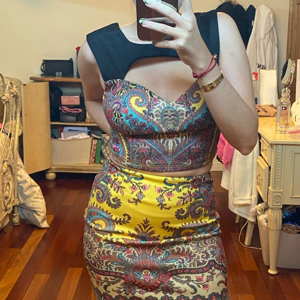 Bebe Two Piece Set - Picture 2 of 7